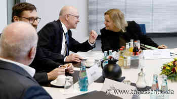 Öffentlicher Dienst: Gewerkschaften lehnen Angebot ab