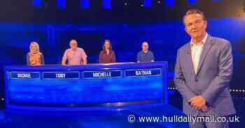Hull contestant Tony cracks wise about Shaun Wallace's book on The Chase