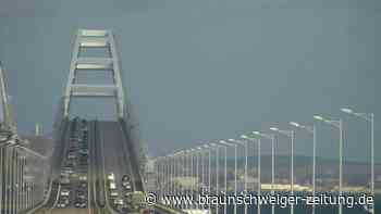 Brücke zur Halbinsel Krim wieder voll befahrbar