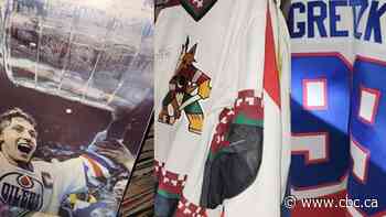 Stolen Gretzky memorabilia items recovered at Sask. home after police investigation