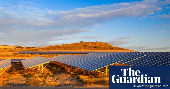 Australian renewable energy struggles to hit grid with one solar farm wasting half its yearly output