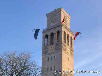 Ein Jahr Krieg in der Ukraine: OB Buchholz ordnet Beflaggung am Rathaus an