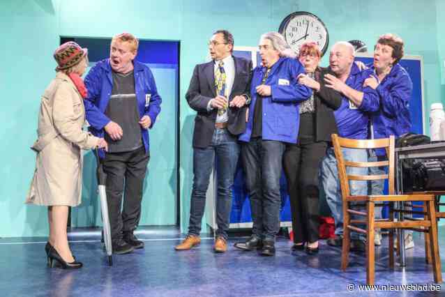 Toneelgezelschap Margrietje zit met Muilentrekkers in Gentbrugge