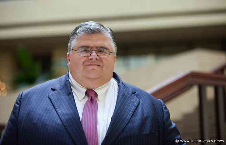 BIS Chief Agustin Carstens says Crypto Lost Battle to Fiat Currencies
