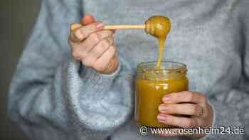 Drei einfache Methoden, um kristallisierten Honig wieder flüssig zu bekommen