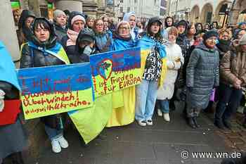 Jahrestag des Angriffs auf die Ukraine: Der Prinzipalmarkt in gelb und blau