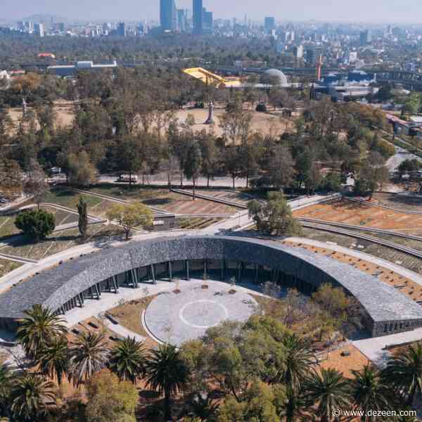 Erre Q Erre replaces parking lot with stone pavilion in Mexico City