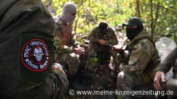 Ukraine-Krieg: Wagner-Gruppe posiert neben Gefallenen – Angeblicher Vorstoß bei Bachmut