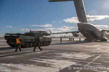 Canada Imposes New Russia Sanctions, Pledges Battle Tanks to Ukraine