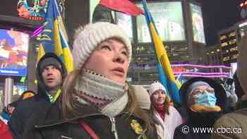 Over 1,000 in Toronto mark 1st anniversary of Russian invasion of Ukraine, denounce war