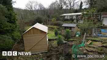 Isle of Wight man, 82, won't leave collapsing cliff house