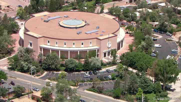 State official pay bumps debated at the Roundhouse