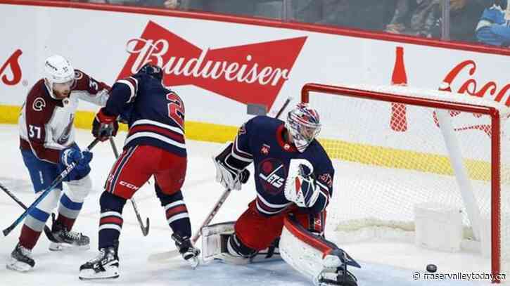 Jets get rolled 5-1 at home by Avalanche