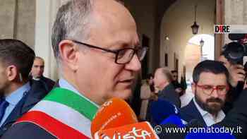 Video | A Roma in tanti rendono omaggio a Costanzo, Gualtieri: "Gli dobbiamo molto"