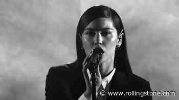 Gracie Abrams Celebrates Album Release With ‘I Know It Won’t Work‘ Performance on ’Kimmel’
