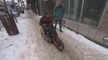 Some Toronto residents still scrambling through snow on sidewalks 3 days after storm, advocate says