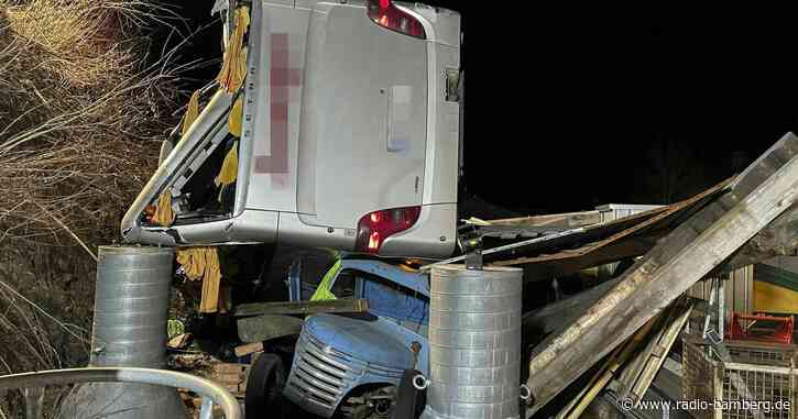 Bayer stirbt während Junggesellenabschied bei Busunglück