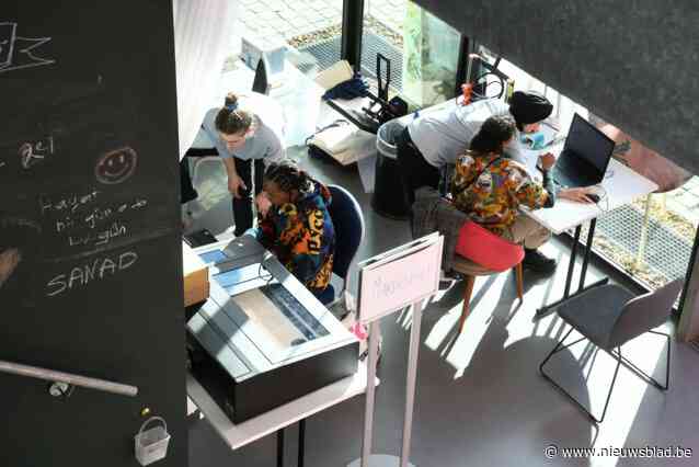 KUUBFEST luidt officiële start in van jongerenbib kubus in Permeke: “Een leerrijke omgeving waar verschillende culturen elkaar treffen”