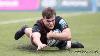 Premiership: Saracens 29-23 Newcastle Falcons: Leaders Sarries score five tries to see off Falcons