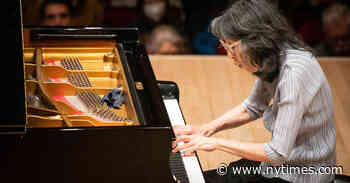 Review: Mitsuko Uchida Revisits Beethoven’s Final Sonatas