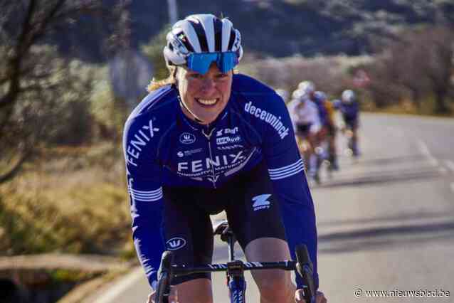 Sara Van de Vel straalt bij wederoptreden in Omloop van het Hageland na hartproblemen: “Blij dat ik weer deel uitmaak van het peloton”