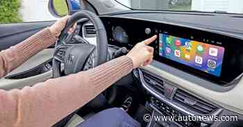 GM patents system to automatically clean touchscreen smudges