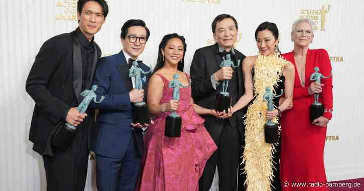 «Everything Everywhere All at Once» räumt bei SAG Awards ab