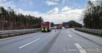 Unfall auf A73: Trucker (22) schläft am Steuer ein und "rasiert" die Leitplanken