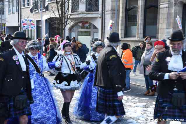 Eerbetoon aan overleden keizerin Brigitte in carnavalsstoet