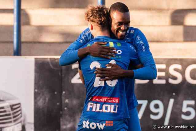 Aanvaller Jonathan Mfumu debuteert als doelman tijdens bewogen middag in Knokke: “In het begin was het eng, want ik had dat nog nooit gedaan”