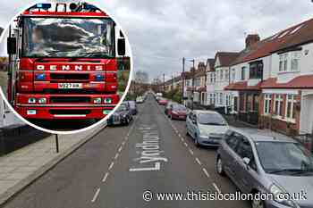Two flats damaged in Wood Green fire