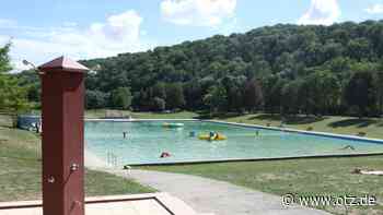 Stadtrat spricht über Badpreise in Camburg