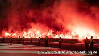 Fan-Randale in Stadien: Punktabzüge als mögliche Strafe?