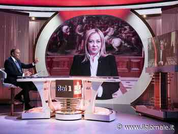 "È solo una bufala": così Meloni zittisce Conte sulle armi a Kiev