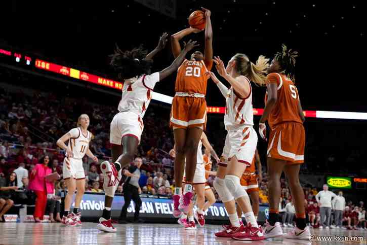 UT women's hoops make biggest jump of week in AP poll after OU blowout
