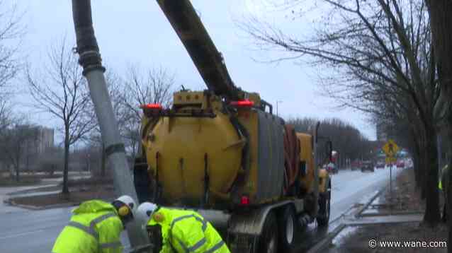 WATCH: Fort Wayne City Utilities cleans flooded streets, storm drains during rain