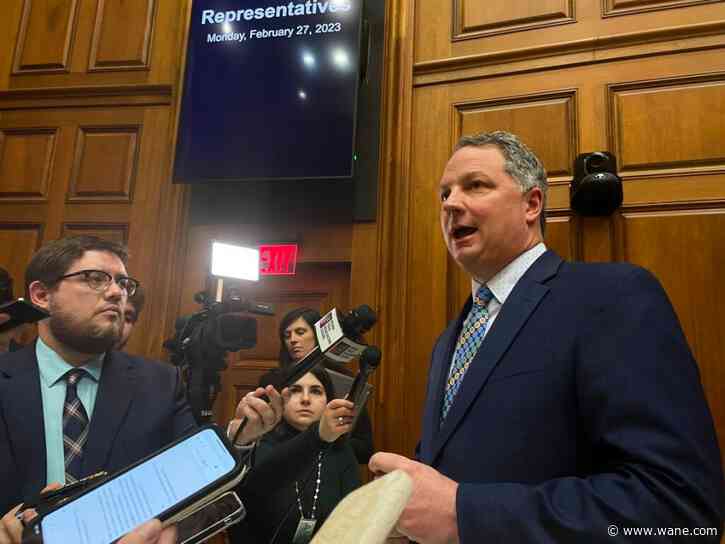 Indiana bill for switch to partisan school boards stalls