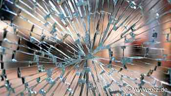 Mann beleidigt Mädchen - Fahrrad gestohlen - Scheibe von Discounter zerstört