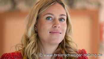 Angelique Kerber freut sich über eine Tochter
