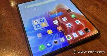 Phantom V Fold: Going Hands-On With Tecno's First Folding Phone     - CNET