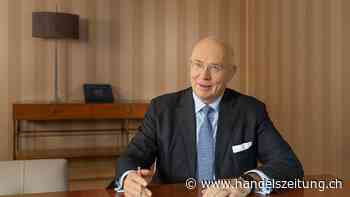 Safra Sarasin liegt mit vollen Taschen auf der Lauer