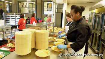 Saskatoon Friendship Inn cooks up community from scratch