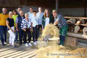 Lippeburg-Theater Boke feiert Modenschau im Ochsenstall