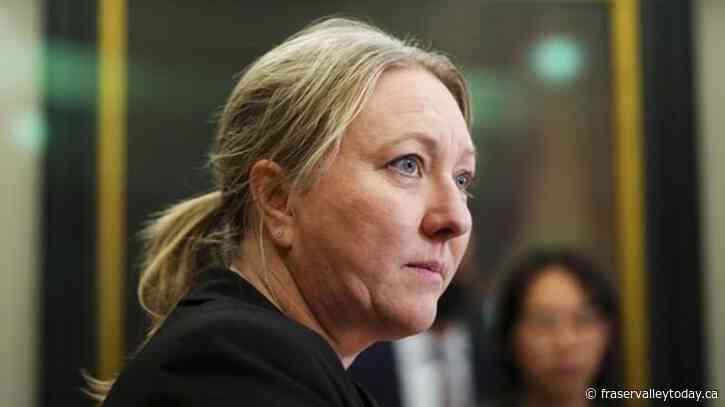 Feds to require biggest suppliers to disclose emissions, set carbon footprint targets