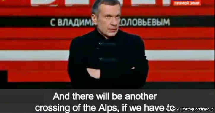 La minaccia del conduttore Soloviov: “Superiamo le Alpi e vediamo se a Milano ricordano come si baciano le mani dei nostri soldati”