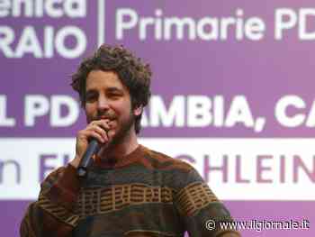 Lo sfottò della Sardina su Fioroni. E nel Pd c'è chi lo bacchetta