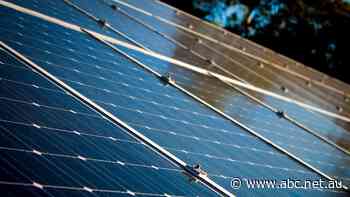 Rooftop solar set to take mantle as 'Australia's biggest power source' as coal woes hasten