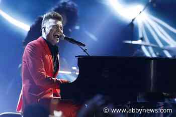 Kootenay pop singer Shawn Hook says he has throat cancer