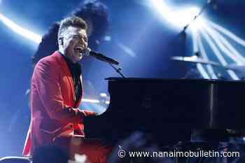 Kootenay pop singer Shawn Hook says he has throat cancer