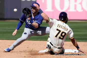 Expected Dodgers SS Lux Out for Season After Knee Injury